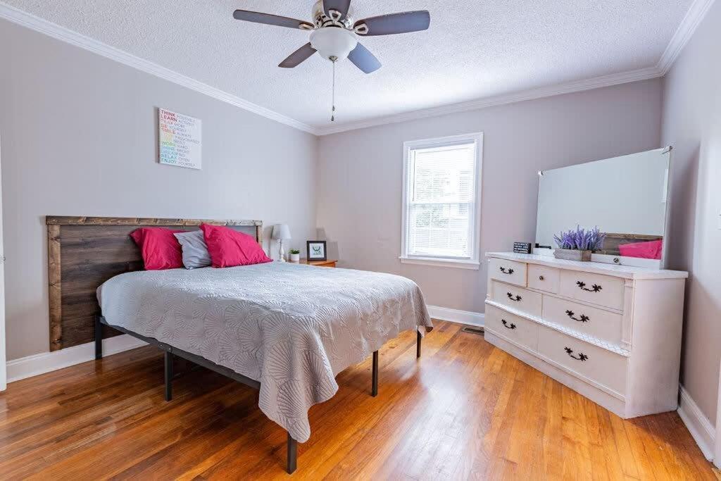 Charming 3-Bedroom Home In Rossville, Ga - Family Retreat Bagian luar foto